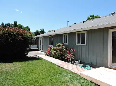931 Corey Dr, Phoenix, OR 97535 photo 8