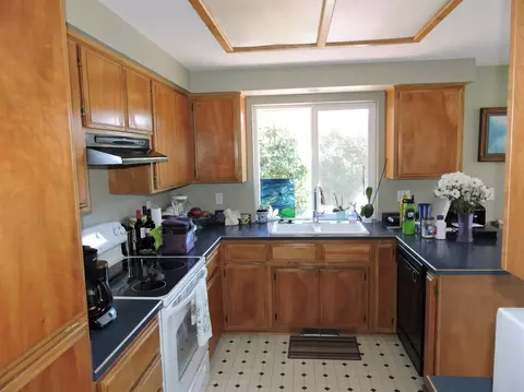 931 Corey Dr, Phoenix, OR 97535 photo 3