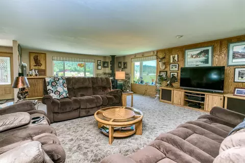17645 Highway 62, Eagle Point, OR 97524 photo 9