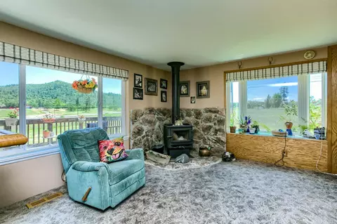 17645 Highway 62, Eagle Point, OR 97524 photo 11