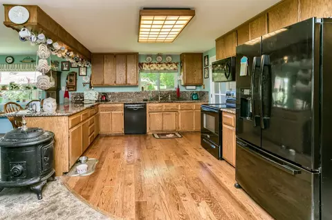 17645 Highway 62, Eagle Point, OR 97524 photo 12
