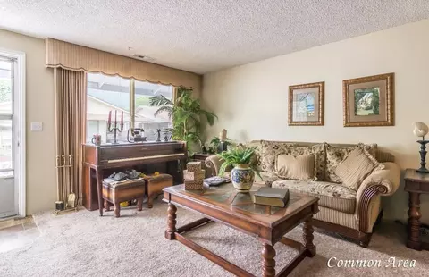 702 Brookside Cir, Rogue River, OR 97537 photo 2