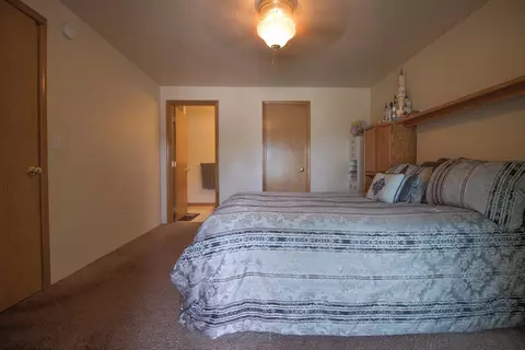 1093 Cherry St, Central Point, OR 97502 photo 15