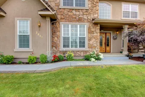 2882 Beebe Rd, Central Point, OR 97502 photo 2