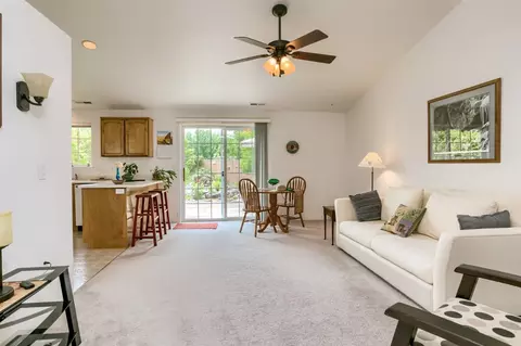 560 C St, Phoenix, OR 97535 photo 14