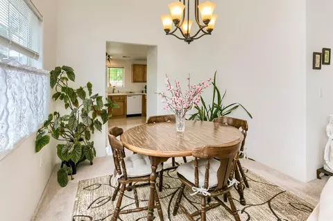 560 C St, Phoenix, OR 97535 photo 12