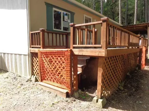 375 Kitty Dr, Eagle Point, OR 97524 photo 4