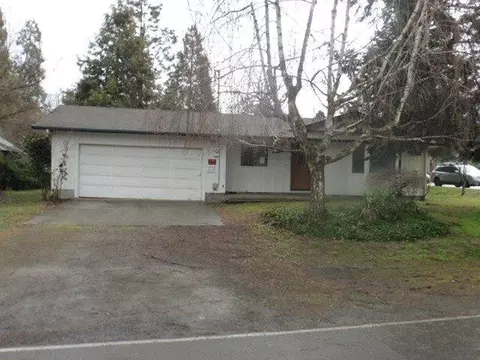311 2nd St, Phoenix, OR 97535 photo 1