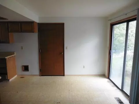 311 2nd St, Phoenix, OR 97535 photo 4