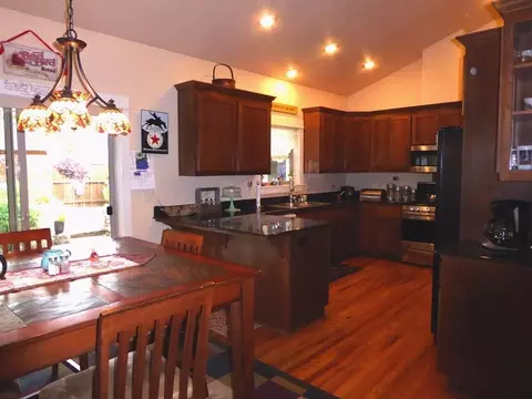 1113 Highlands Dr, Eagle Point, OR 97524 photo 9