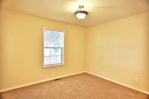 100 Cluster Dr, Rogue River, OR 97537 photo 16