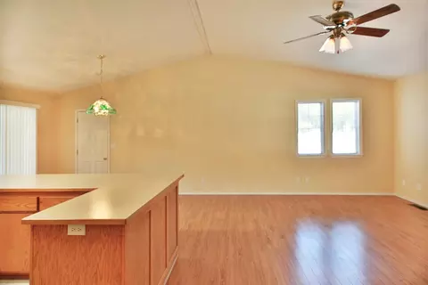 100 Cluster Dr, Rogue River, OR 97537 photo 5