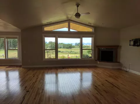 291 Echo Way, Eagle Point, OR 97524 photo 2