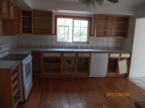 6535 Tolo Rd, Central Point, OR 97502 photo 2