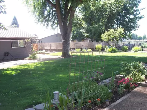 901 Comet Ave, Central Point, OR 97502 photo 14