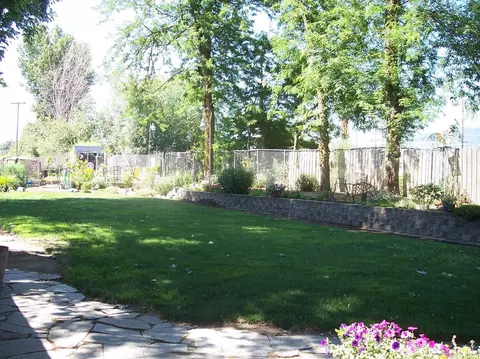 901 Comet Ave, Central Point, OR 97502 photo 13