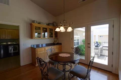 605 Silverado Way, Eagle Point, OR 97524 photo 9