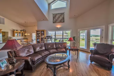605 Silverado Way, Eagle Point, OR 97524 photo 12