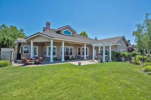 605 Silverado Way, Eagle Point, OR 97524 photo 3