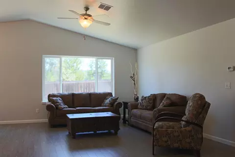 209 Pomeroy View Dr, Cave Junction, OR 97523 photo 2