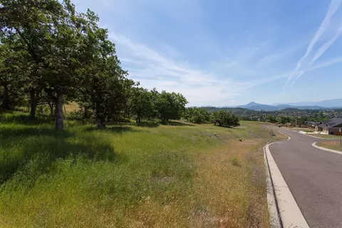 266 Cambridge Ter, Eagle Point, OR 97524 photo 14