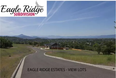266 Cambridge Ter, Eagle Point, OR 97524 photo 3