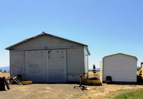 297 Bigham-brown Rd, Eagle Point, OR 97524 photo 2