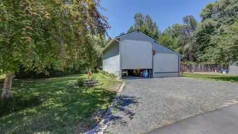 176 Ward Rd, Merlin, OR 97532 photo 4
