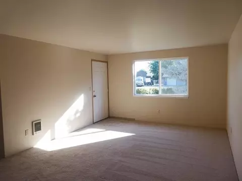 129 Edith Cir, Eagle Point, OR 97524 photo 3