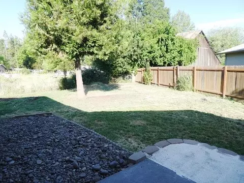129 Edith Cir, Eagle Point, OR 97524 photo 16