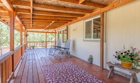 848 Crowfoot Rd, Eagle Point, OR 97524 photo 4