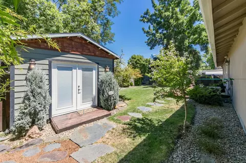 10 Dee Ct, Central Point, OR 97502 photo 17