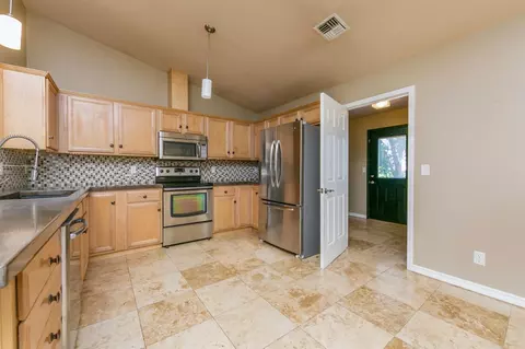 10 Dee Ct, Central Point, OR 97502 photo 6
