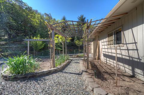 501 Harper Loop, Grants Pass, OR 97527 photo 25