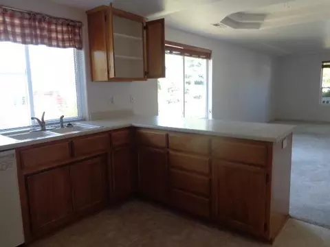 416 Montclair Way, Eagle Point, OR 97524 photo 3