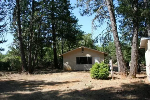 100 Sherier Rd, Cave Junction, OR 97523 photo 16