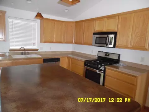 918 Win Way, Eagle Point, OR 97524 photo 10