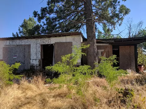 600 E Dutton Rd, Eagle Point, OR 97524 photo 2