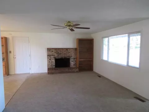 1211 Triangle Dr, Central Point, OR 97502 photo 5