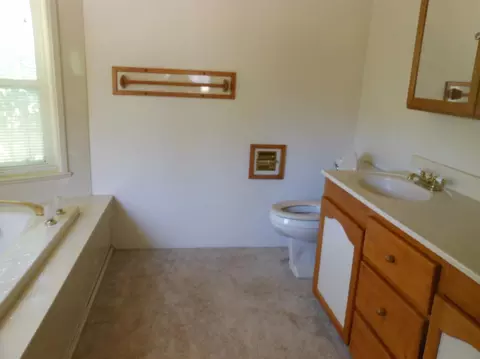 389 Summit Loop, Grants Pass, OR 97527 photo 9