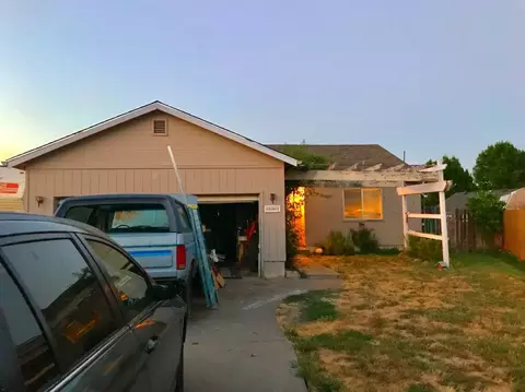 581 Clearview Way, Eagle Point, OR 97524 photo 2