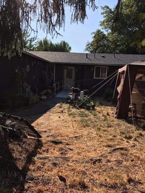 332 S Buchanan Ave, Eagle Point, OR 97524 photo 1