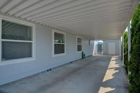1359 Ivan Ln, Central Point, OR 97502 photo 3