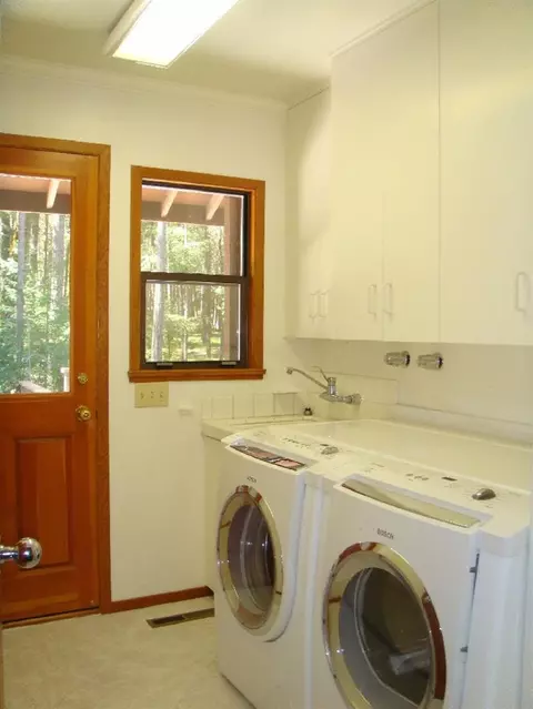 670 E Fork Rd, Williams, OR 97544 photo 16
