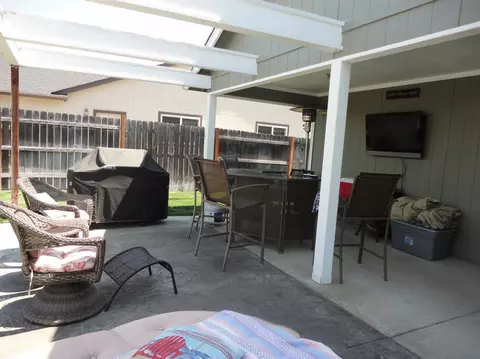 486 Phyllis Dr, Eagle Point, OR 97524 photo 28