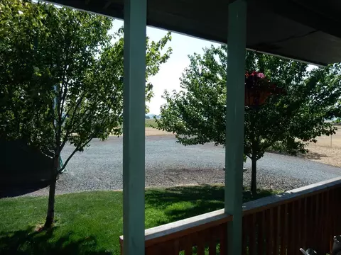 2572 Reese Creek Rd, Eagle Point, OR 97524 photo 11
