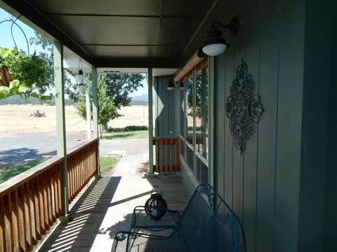 2572 Reese Creek Rd, Eagle Point, OR 97524 photo 9