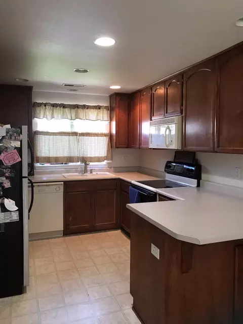 632 Andrea Way, Eagle Point, OR 97524 photo 5