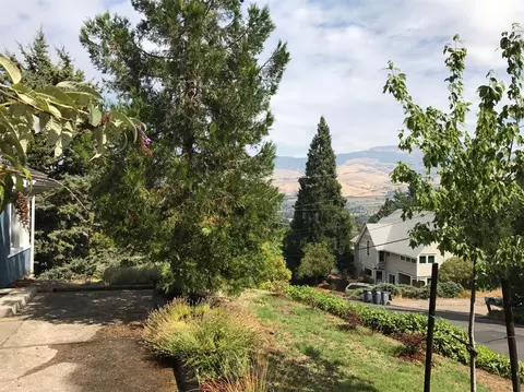269 Gresham St, Ashland, OR 97520 photo 19