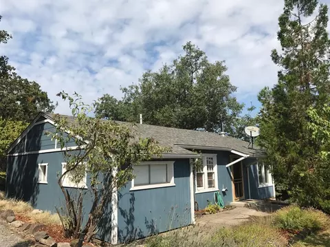 269 Gresham St, Ashland, OR 97520 photo 2